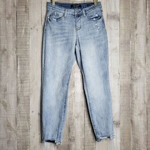 Judy Blue Boyfriend Fit Jeans. Size 27 Waist. Light Blue Distressed Denim
